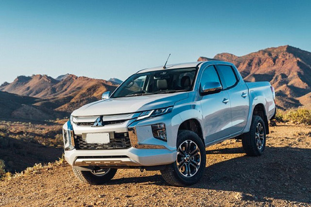 Mitsubishi Triton 2023 thế hệ mới lộ diện, "đấu" Nissan Navara Mitsubishi Triton 2023 the he moi lo dien,