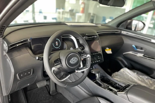 Bán tải chạy phố Hyundai Santa Cruz 2022 giá từ 550 triệu đồng - Hình 5 Ban tai chay pho Hyundai Santa Cruz 2022 gia tu 550 trieu dong-Hinh-5