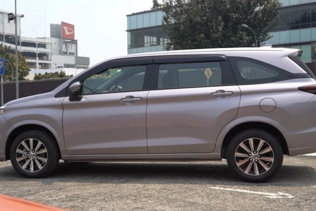 Toyota Avanza 2022 phân phối tại Việt Nam giá dưới 600 triệu đồng - Hình 6 Toyota Avanza 2022 phan phoi tai Viet Nam gia duoi 600 trieu dong-Hinh-6