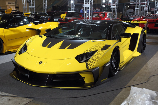 Dàn xế độ tiền tỷ của Liberty Walk ở Tokyo Auto Salon 2022 Dan xe do tien ty cua Liberty Walk o Tokyo Auto Salon 2022