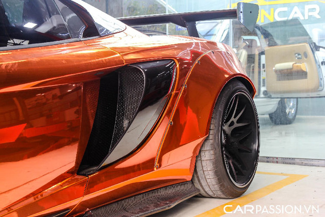 McLaren 650S Spider Liberty Walk hơn 10 tỷ vừa được đại gia Bình Phước tậu về - Hình 3 McLaren 650S Spider Liberty Walk hon 10 ty vua duoc dai gia Binh Phuoc tau ve-Hinh-3