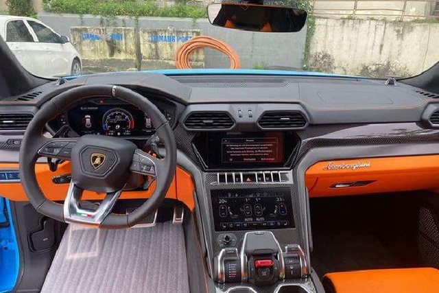 Cận cảnh siêu SUV Lamborghini Urus giá hơn 20 tỷ ở Tây đô - Hình 4 Can canh sieu SUV Lamborghini Urus gia hon 20 ty o Tay do-Hinh-4