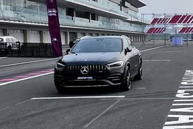 Xuất hiện Mercedes-AMG GLA 45 S 4Matic+ hơn 3,4 tỷ ở Hà Nội - Hình 3 Xuat hien Mercedes-AMG GLA 45 S 4Matic+ hon 3,4 ty o Ha Noi-Hinh-3