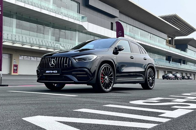 Xuất hiện Mercedes-AMG GLA 45 S 4Matic+ hơn 3,4 tỷ ở Hà Nội Xuat hien Mercedes-AMG GLA 45 S 4Matic+ hon 3,4 ty o Ha Noi