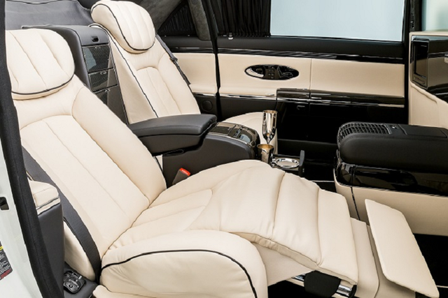 Mercedes-Benz 600 Pullman và 62S Landaulet có giá gần 60 tỷ đồng - Hình 7 Mercedes-Benz 600 Pullman va 62S Landaulet co gia gan 60 ty dong-Hinh-7