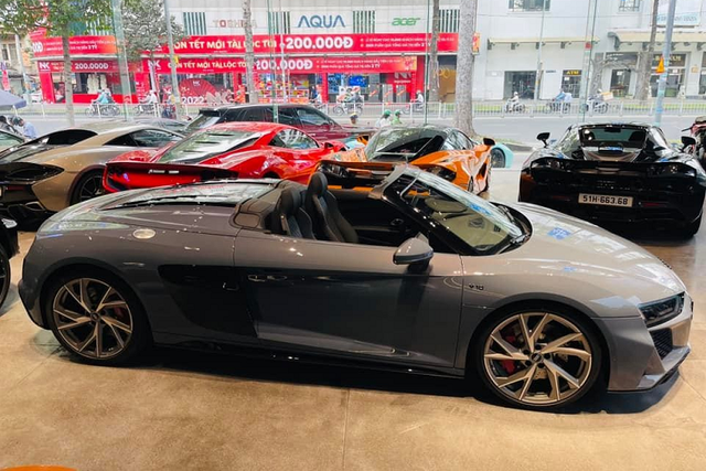 Chi tiết Audi R8 V10 Spyder 2021 mui trần đầu tiên về Việt Nam Chi tiet Audi R8 V10 Spyder 2021 mui tran dau tien ve Viet Nam