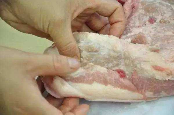Nên tránh ăn 4 bộ phận cực bẩn ở lợn để không rước bệnh - Hình 4 Nen tranh an 4 bo phan cuc ban o lon de khong ruoc benh-Hinh-4