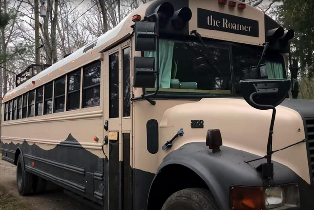 Sinh viên bỏ ra hơn 200 triệu đồng độ xe buýt thành nhà di động Sinh vien bo ra hon 200 trieu dong do xe buyt thanh nha di dong