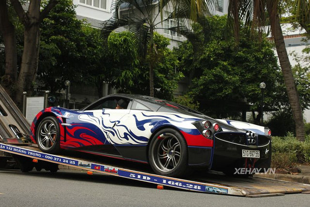 Pagani Huayra hơn 80 tỷ của Minh Nhựa vận chuyển đến nhà Cường Đô la - Hình 4 Pagani Huayra hon 80 ty cua Minh Nhua van chuyen den nha Cuong Do la-Hinh-4