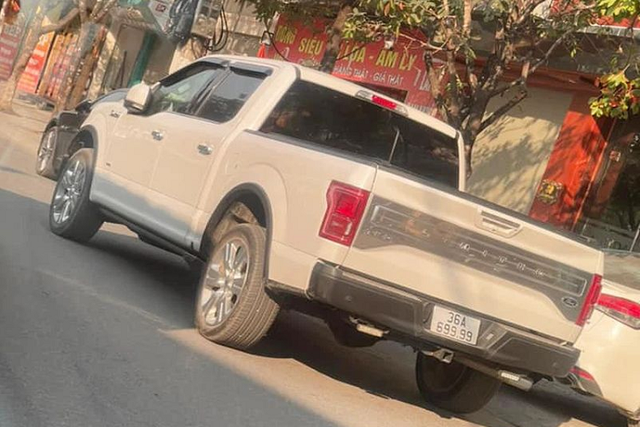 Chủ nhân chiếc Ford F-150 cũ bấm trúng biển tứ quý 9 - Hình 3 Chu nhan chiec Ford F-150 cu bam trung bien tu quy 9-Hinh-3