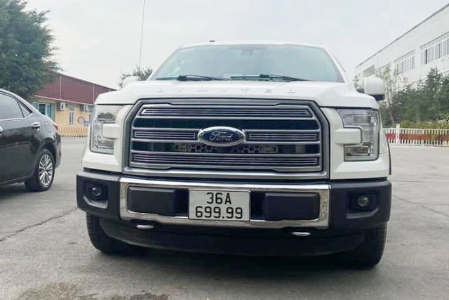 Chủ nhân chiếc Ford F-150 cũ bấm trúng biển tứ quý 9 Chu nhan chiec Ford F-150 cu bam trung bien tu quy 9
