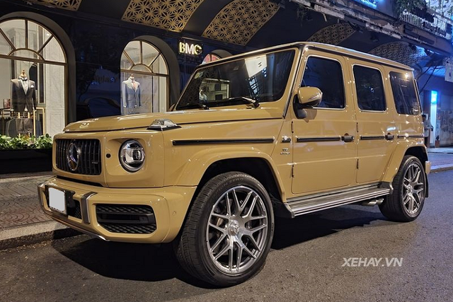 Chi 150 triệu đồng đổi màu cà phê sữa cho Mercedes-AMG G63 2021 Chi 150 trieu dong doi mau ca phe sua cho Mercedes-AMG G63 2021