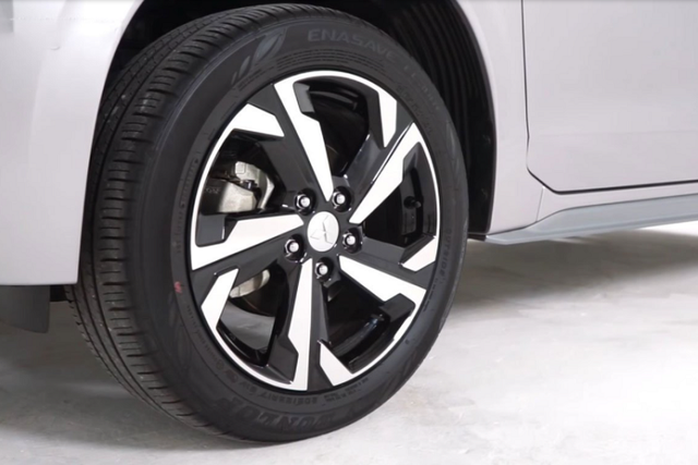 Mitsubishi Xpander 2022 giá rẻ nhưng đựoc trang bị xe tiền tỷ - Hình 5 Mitsubishi Xpander 2022 gia re nhung duoc trang bi xe tien ty-Hinh-5