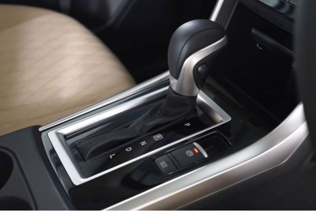 Mitsubishi Xpander 2022 giá rẻ nhưng đựoc trang bị xe tiền tỷ - Hình 11 Mitsubishi Xpander 2022 gia re nhung duoc trang bi xe tien ty-Hinh-11