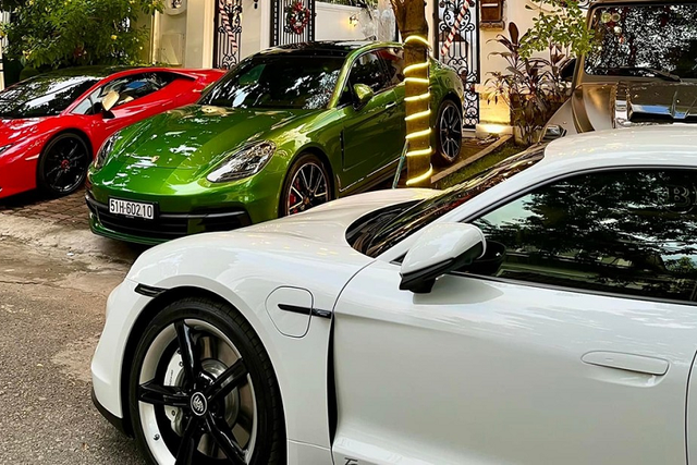 Di Bang mang dan xe tram ty di 'phoi nang'