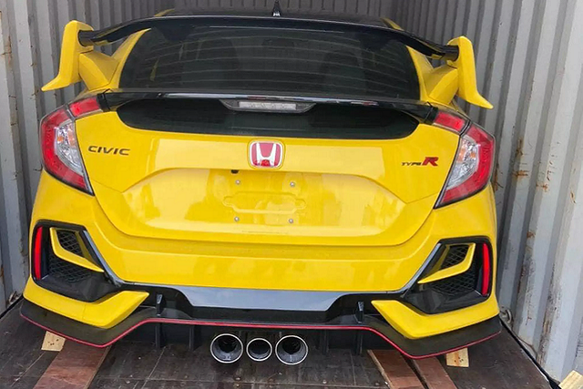 Ngắm Honda Civic Type R tại Việt Nam, giá khoảng hơn 3 tỷ đồng - Hình 10 Ngam Honda Civic Type R tai Viet Nam, gia khoang hon 3 ty dong-Hinh-10