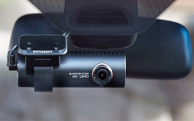 Mua camera hanh trinh cho oto nao la phu hop nhat?-Hinh-2