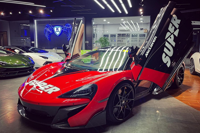 Khoác áo mới cho McLaren 570S hơn 12 tỷ ở Sài Gòn Khoac ao moi cho McLaren 570S hon 12 ty o Sai Gon
