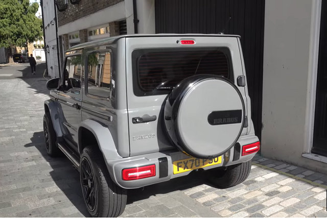 Suzuki Jimny giá rẻ độ thành Mercedes-AMG G63 rao bán 1,2 tỷ đồng - Hình 2 Suzuki Jimny gia re do thanh Mercedes-AMG G63 rao ban 1,2 ty dong-Hinh-2