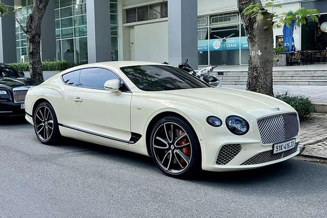 Cường Đô La khoe Bentley Continental GT 20 tỷ đồng - Hình 11 Cuong Do La khoe Bentley Continental GT 20 ty dong-Hinh-11