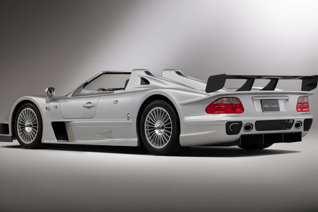 Rao bán Mercedes CLK GTR Roadster chạy 21 năm giá 248 tỷ đồng - Hình 9 Rao ban Mercedes CLK GTR Roadster chay 21 nam gia 248 ty dong-Hinh-9