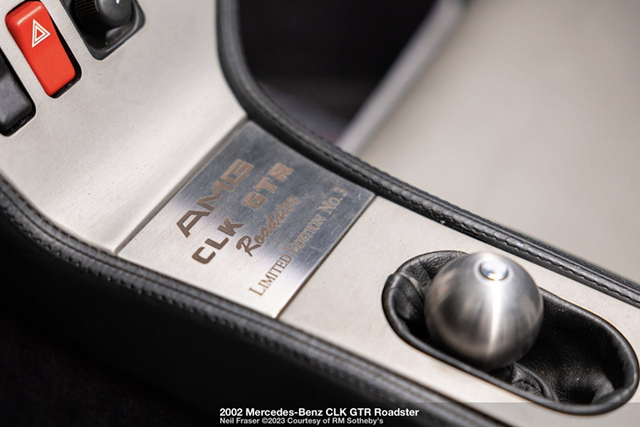 Rao bán Mercedes CLK GTR Roadster chạy 21 năm giá 248 tỷ đồng - Hình 8 Rao ban Mercedes CLK GTR Roadster chay 21 nam gia 248 ty dong-Hinh-8