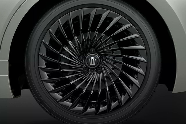 Toyota Crown Sedan 2024 chốt giá bán từ 1,2 tỷ đồng - Hình 9 Toyota Crown Sedan 2024 chot gia ban tu 1,2 ty dong-Hinh-9