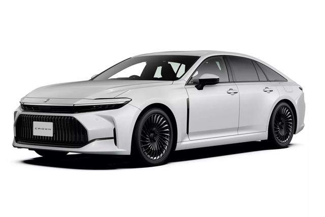 Toyota Crown Sedan 2024 chốt giá bán từ 1,2 tỷ đồng - Hình 10 Toyota Crown Sedan 2024 chot gia ban tu 1,2 ty dong-Hinh-10