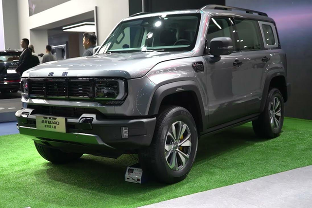 Mẫu SUV BAIC BJ40 thế hệ mới 2024 chỉ 603 triệu đồng - Hình 8 Mau SUV BAIC BJ40 the he moi 2024 chi 603 trieu dong-Hinh-8