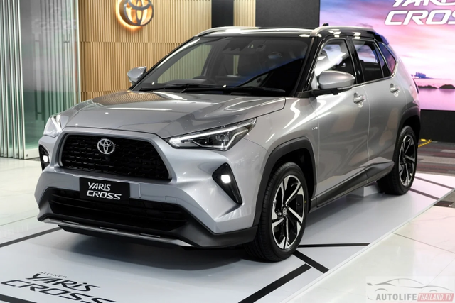 Toyota Yaris Cross 2024 chi 593 trieu dong tai Thai Lan-Hinh-3