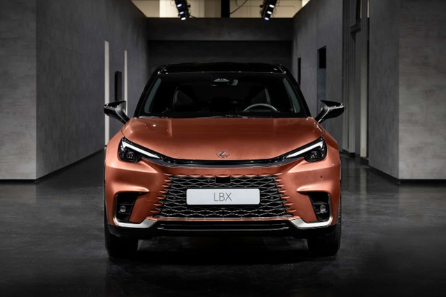 Chi tiết Lexus LBX 2024 chỉ hơn 800 triệu sắp về Việt Nam - Hình 9 Chi tiet Lexus LBX 2024 chi hon 800 trieu sap ve Viet Nam-Hinh-9