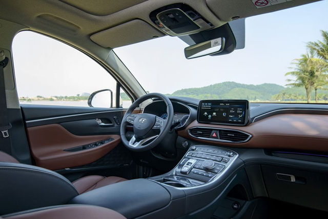 Hyundai SantaFe Hybrid giá thực tế chỉ 1,235 tỷ đồng - Hình 4 Hyundai SantaFe Hybrid gia thuc te chi 1,235 ty dong-Hinh-4