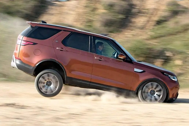 Land Rover Discovery mới sẽ lột xác hoàn toàn, SUV gia đình thực thụ - Hình 3 Land Rover Discovery moi se lot xac hoan toan, SUV gia dinh thuc thu-Hinh-3