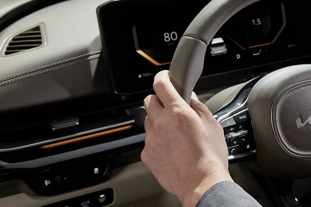 Chi tiết nội thất Kia Carnival 2025 sang chảnh - Hình 11 Chi tiet noi that Kia Carnival 2025 sang chanh-Hinh-11