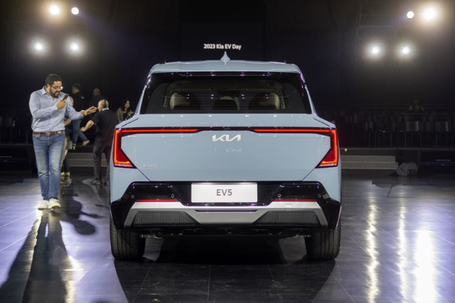 Cận cảnh Kia EV5 2024 từ 526 triệu đồng - Hình 7 Can canh Kia EV5 2024 tu 526 trieu dong-Hinh-7