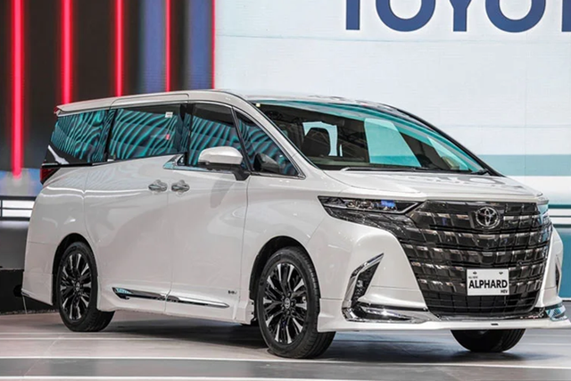 Toyota Alphard 2024 giá không dưới 4 tỷ đồng - Hình 11 Toyota Alphard 2024 gia khong duoi 4 ty dong-Hinh-11