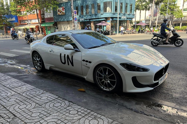 Xem Maserati GranTurismo hơn 2,5 tỷ của đại gia Trung Nguyên - Hình 3 Xem Maserati GranTurismo hon 2,5 ty cua dai gia Trung Nguyen-Hinh-3