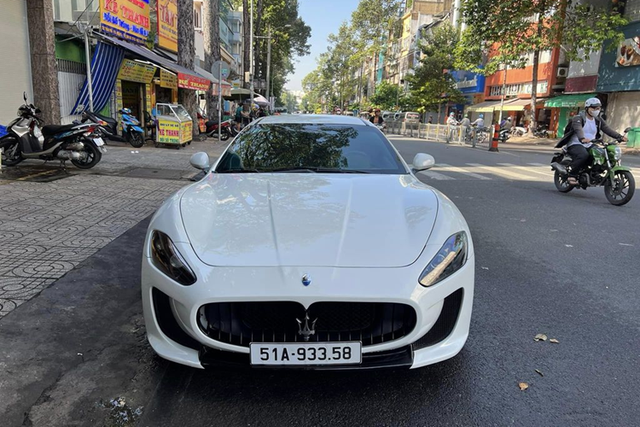 Xem Maserati GranTurismo hơn 2,5 tỷ của đại gia Trung Nguyên - Hình 2 Xem Maserati GranTurismo hon 2,5 ty cua dai gia Trung Nguyen-Hinh-2