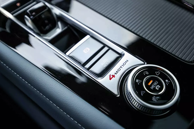 Volkswagen Teramont X gần 1 tỷ sắp bán ở Việt Nam - Hình 9 Volkswagen Teramont X gan 1 ty sap ban o Viet Nam-Hinh-9