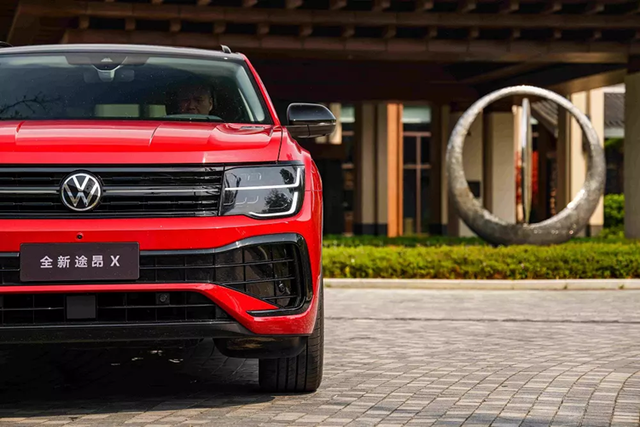 Volkswagen Teramont X gần 1 tỷ sắp bán ở Việt Nam - Hình 2 Volkswagen Teramont X gan 1 ty sap ban o Viet Nam-Hinh-2