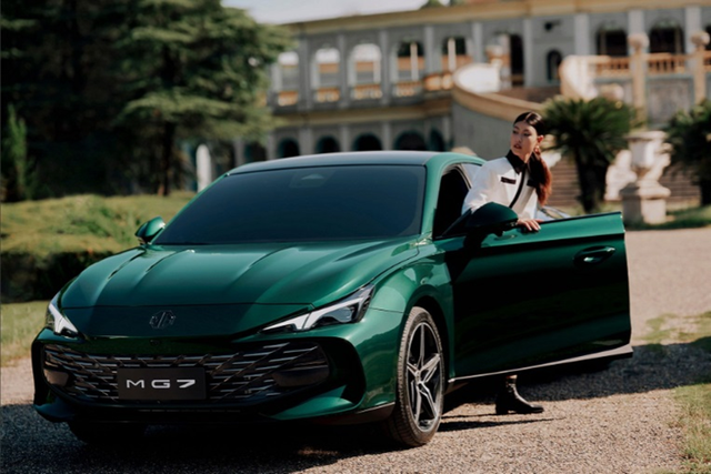 MG7 từ 750 triệu đồng - sedan cỡ D giá mềm nhất tại Việt Nam - Hình 11 MG7 tu 750 trieu dong - sedan co D gia mem nhat tai Viet Nam-Hinh-11
