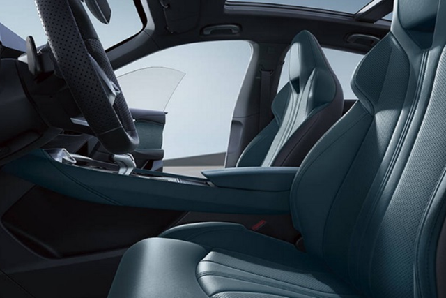 MG7 từ 750 triệu đồng - sedan cỡ D giá mềm nhất tại Việt Nam - Hình 8 MG7 tu 750 trieu dong - sedan co D gia mem nhat tai Viet Nam-Hinh-8