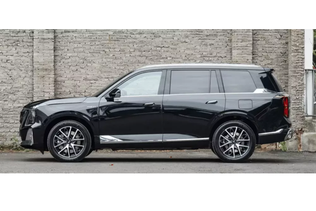 Chi tiet GAC Trumpchi ES9 tu 746 trieu dong-Hinh-3