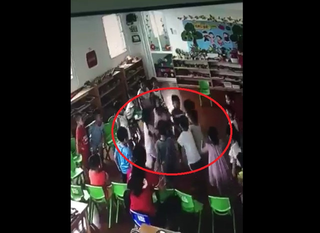 Những “cái tát” chấn động nền giáo dục năm 2018 - Hình 4 Nhung “cai tat” chan dong nen giao duc nam 2018-Hinh-4