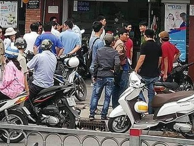 Cướp ngân hàng TMCP Việt Á: Chân dung nghi can qua lời kể nhân chứng Cuop ngan hang TMCP Viet A: Chan dung nghi can qua loi ke nhan chung