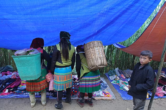 Can canh cho phien Ha Giang nhon nhip nhung ngay cuoi nam 2018-Hinh-7