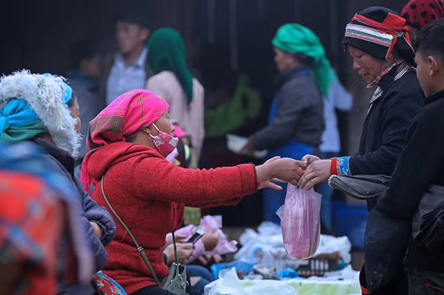 Can canh cho phien Ha Giang nhon nhip nhung ngay cuoi nam 2018-Hinh-5