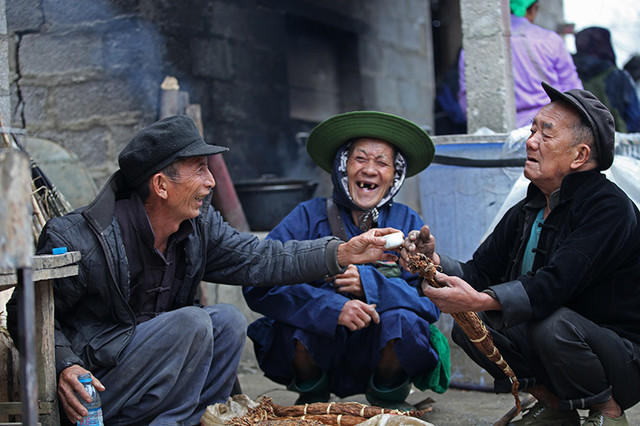 Cận cảnh chợ phiên Hà Giang nhộn nhịp những ngày cuối năm 2018 - Hình 17 Can canh cho phien Ha Giang nhon nhip nhung ngay cuoi nam 2018-Hinh-17