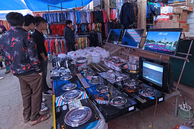 Can canh cho phien Ha Giang nhon nhip nhung ngay cuoi nam 2018-Hinh-12