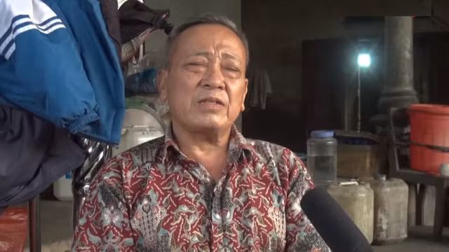 Nuoc suoi doi mau den kit, Cong ty mia duong Son La bi to gay o nhiem-Hinh-2